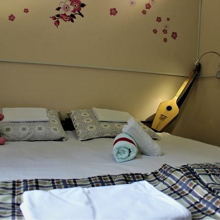 Global Hostel - Marjanishvili Tbilisi ภายนอก รูปภาพ