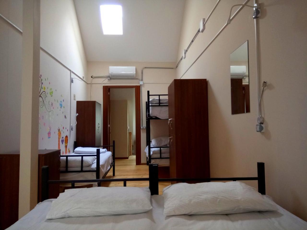Global Hostel - Marjanishvili Tbilisi ภายนอก รูปภาพ